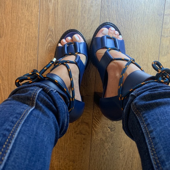 Zara Blue Leather Chunky Heel Sandals - Picture 7 of 8